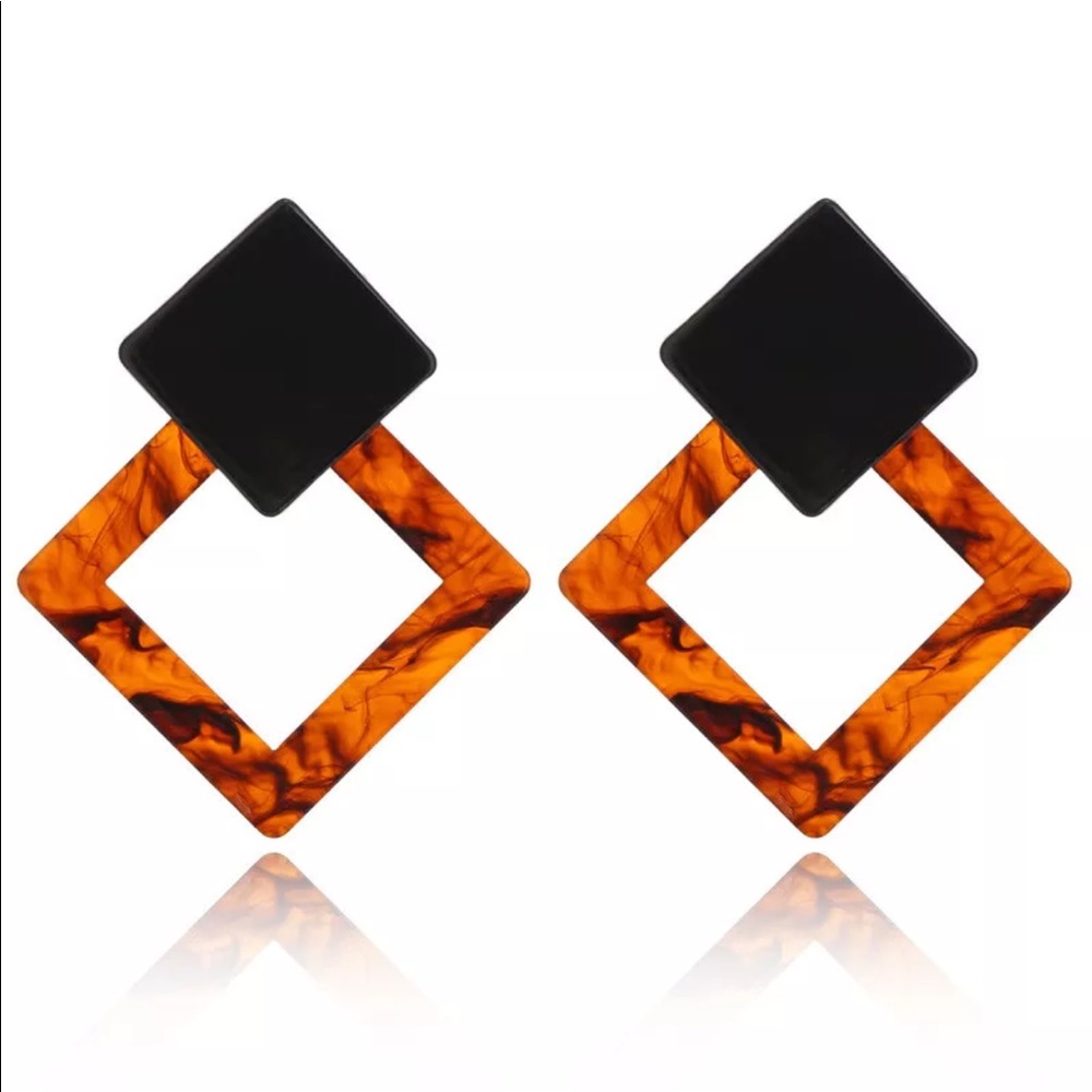 ✨”LATTE LOVE” GEO SHAPED ACRYLIC EARRINGS/NEW - Picture 3 of 6
